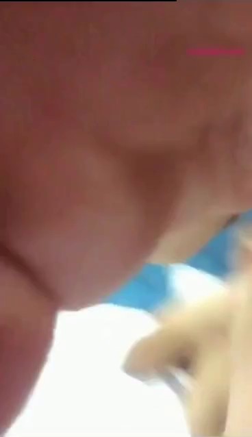 高颜值白嫩网红美女骚的让人忍不了阴毛都剃了与身材惨不忍睹的肥猪土豪啪啪啪为了钱真是拼了对白刺激