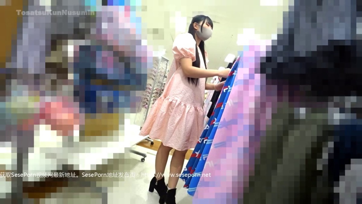 【精品CD】外站盗摄流出 极品大长腿穿着超短裙试鞋露出了白色性感内内+没穿胸罩出门的极品美女3