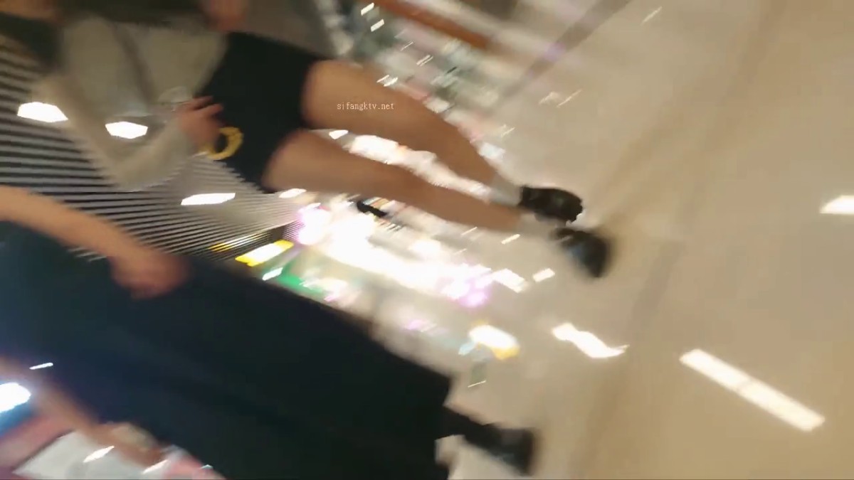 三月最新百元新作魔手 CD 《酒吧街美女靓妹》 （无内无毛白虎一线天）