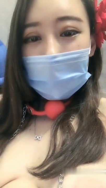 颜值不错美女炮机自慰大秀 全裸乳夹玩扩阴器再炮击快速抽插呻吟娇喘 很是诱惑喜欢不要错过