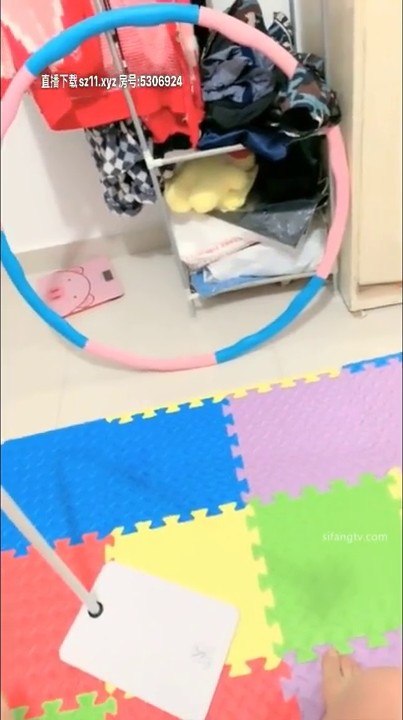 丰满嫩妹主播爆乳骚逼女儿1226一多自慰大秀 肉肉的身材 逼逼粉红很漂亮 插穴自慰很淫荡