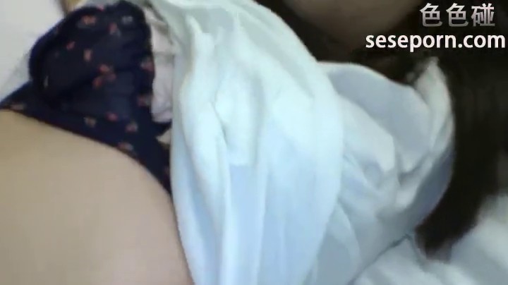 约炮极品大奶少妇,经典推荐不容错过