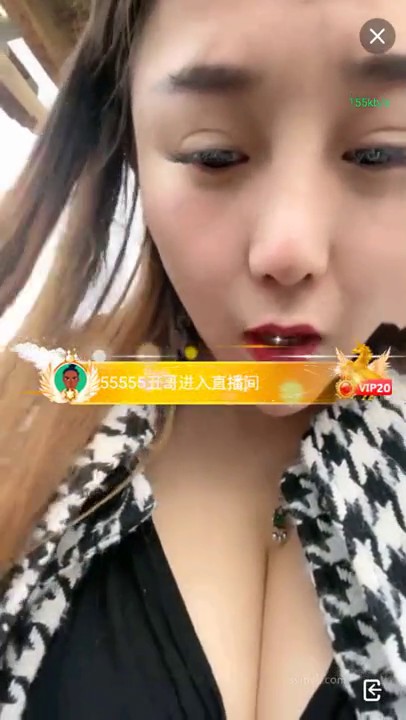 爆乳风骚少妇【G奶勾搭】户外勾搭男人 野外车震鸡巴有疙瘩怀 不想干被强上 无套速插没忍住射满逼精液 还想爆菊