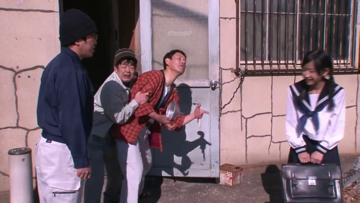 以前的一部脑洞大开的片子穿越回过去上了年轻时候的老妈现中文字幕-iene-386C-剧情不错自己生了自己