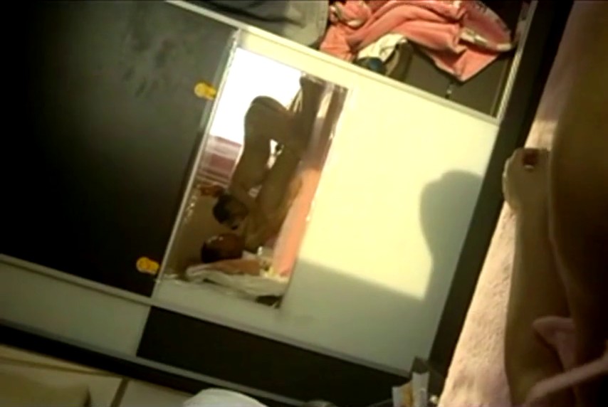 身材苗条奶子饱满出轨良家少妇约炮友家中啪啪边唠边搞说J8能有2斤重吃屌样子销魂叫的更骚有撸点对白淫荡