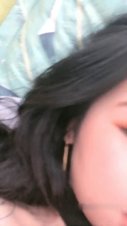 高颜值美女丑曦短裙开档网袜诱惑 床上自摸逼逼道具JJ抽插高潮喷水 很是诱惑喜欢不要错过