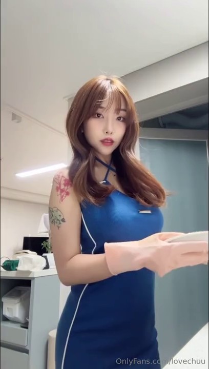 顶级颜值，白富美女神【lovechuu】下海沦为财阀肉便器，真正的穷人女神，富人母狗