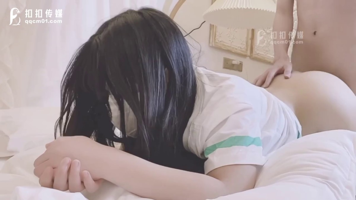 QQOG005 极品校花极下海美少女 ▌小敏儿▌学姐对我的酒后诱惑 超嫩白虎热血沸腾