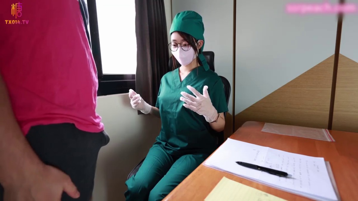 【Ssrpeach】大奶医生手淫取精,巨乳医生蜜穴取精,让患者直接内射