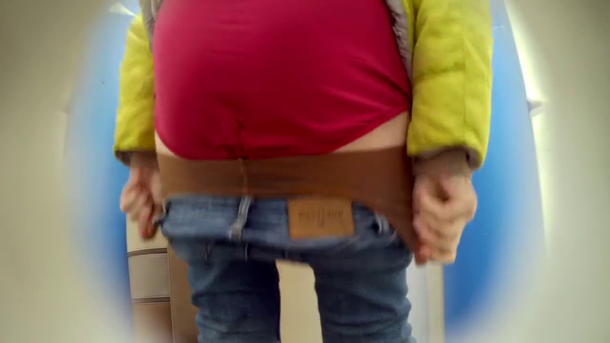 《精品 推荐》公园简易女厕所定点后位近景高清偸拍一位接一位内急方便的女人T裤肥臀肥美鲍鱼菊花清晰可见 公园1