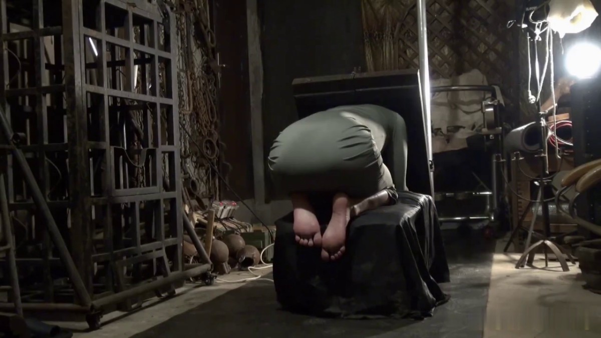 禅狱工作室-抗拒者系列之初入地牢，各种刑具伺候，枷锁X形架固定疯狂鞭打，生不如死