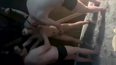 甘愿做一群大叔的性奴 这个少妇是个狠人啊