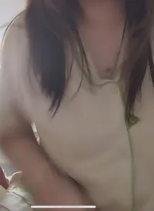 女友视频给我看她的E奶