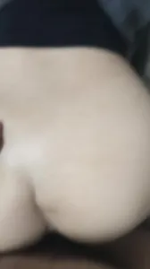 绿帽小鸡吧后入老婆大屁股根本无法满足老婆