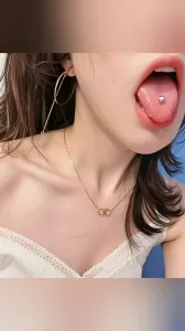 00后娇妻初次3p非常成功（完整版看下面筒介）