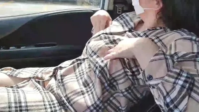 在车上好寂寞啊，粉丝要求的自慰