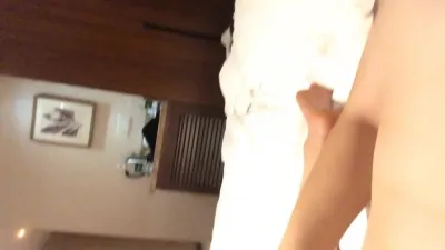 骚货上位骑得很舒服啊后背一道圣光宛如天使 剪辑片段有完整哦