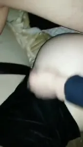 偷人美少妇白白的大屁股