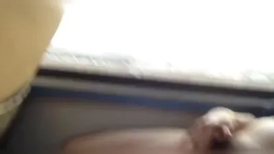 户外公交露出全脱