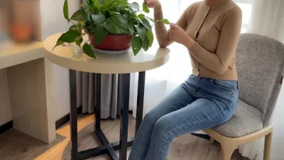 激烈反抗，说好不让艹，插进去就说好爽了