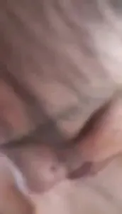 物业张阿姨想感受一下年轻小伙的威力，熟女阿姨干妈对白露脸