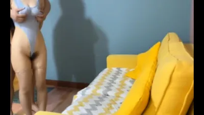 你想要的看简见27岁已婚小姨子体操服超大胸沙发上各种干无套内射