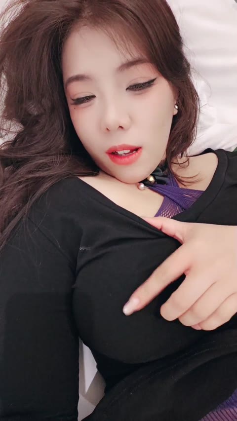 魅魔_20251003-001918